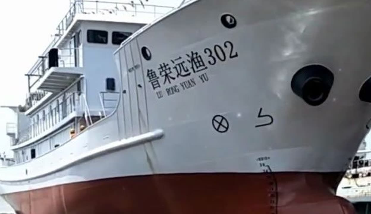 賀&ldquo;魯榮遠(yuǎn)漁302&rdquo;船氣囊上排下水吉水接水順利#氣囊下水#船舶下水#船用氣囊#魯榮遠(yuǎn)漁302